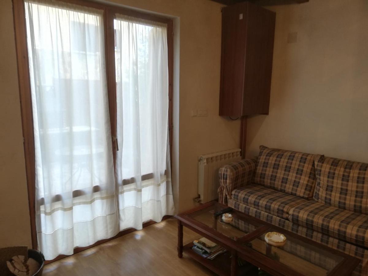Pequeno Adosado De Montana Con Terraza Villa Villanova Eksteriør billede